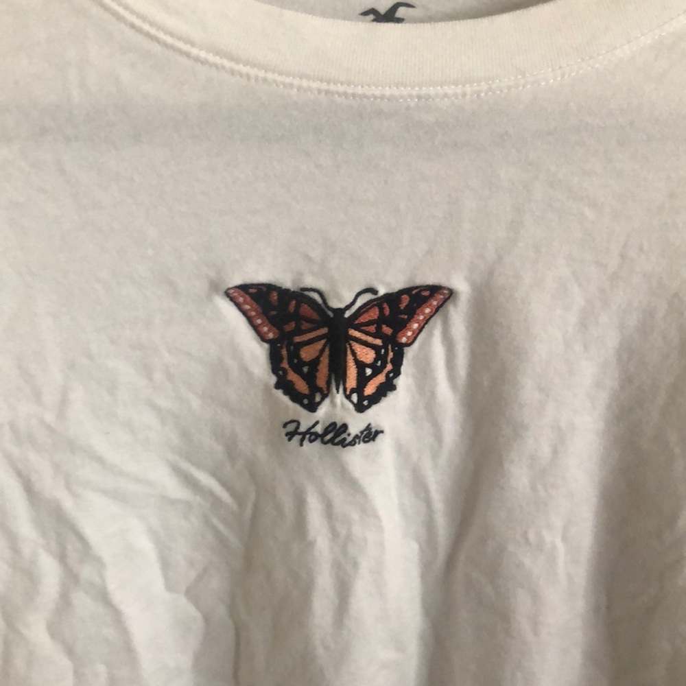 Hollister white shirt sleeve cropped butterfly tee